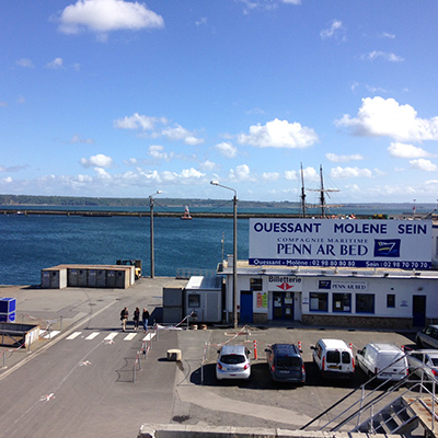 Réservez un chauffeur VTC pour vous conduire ou vous récupérer à la gare maritime de Brest